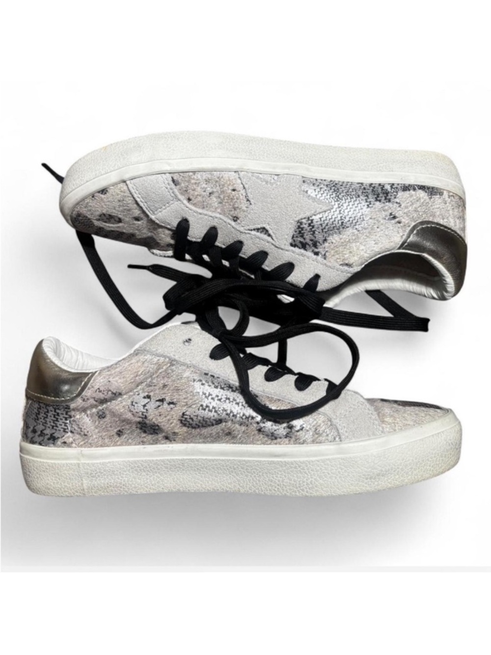 Steve Madden Black and Gray Sneakers